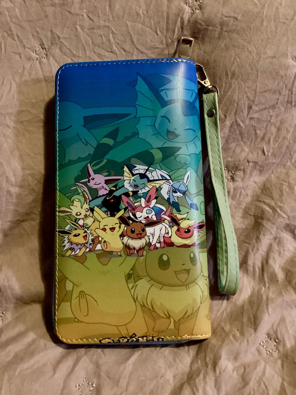 Pokémon Eevee & Evolutions Wristlet Wallet - Blue Green Yellow